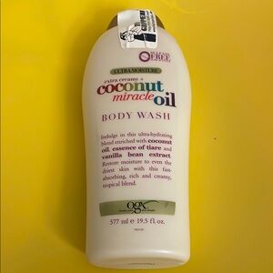 Coconut Miracle Oil Body Wash - White